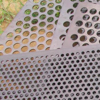 Table perforate